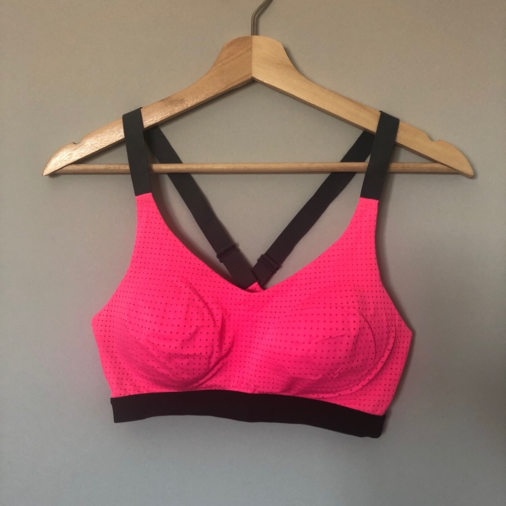VS Sports Bra